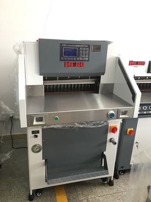 China máquina de corte de papel automática programável de papel hidráulica da máquina de corte de 520mm fornecedor