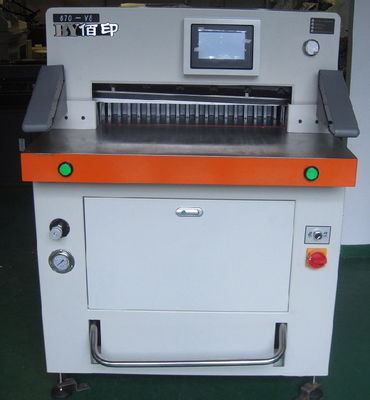 China Máquina cortando semi automática de papel semi automática hidráulica da máquina de corte 670mm fornecedor